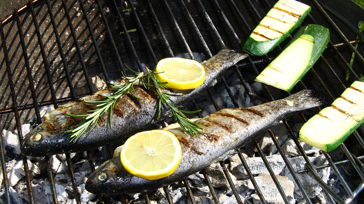 Grillen Karfreitag, Fisch auf dem Grill