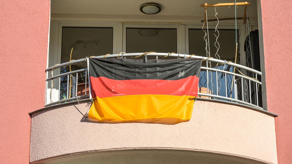 Fahne am Balkon Mietrecht