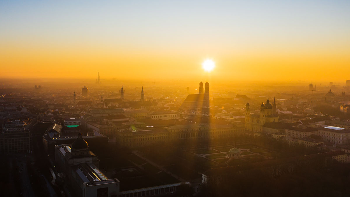 Sonnenaufgang über München