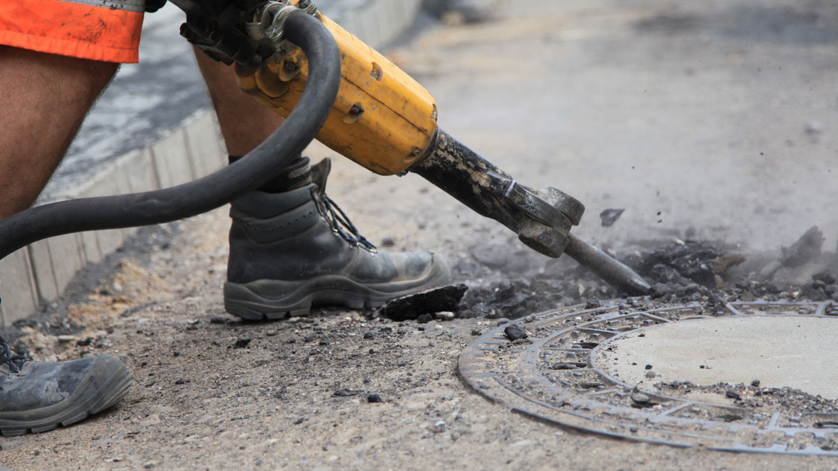 Mietminderung Baulärm, Bauarbeiter mit Presslufthammer