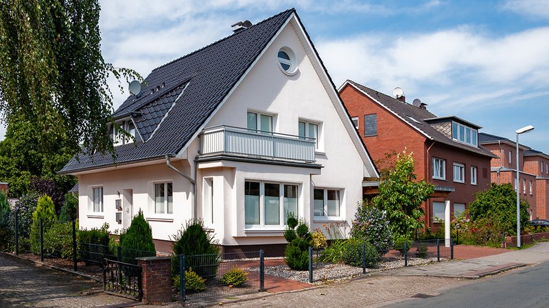 vermietetes Haus verkaufen, Einfamilienhaus an einer ruhigen Straße