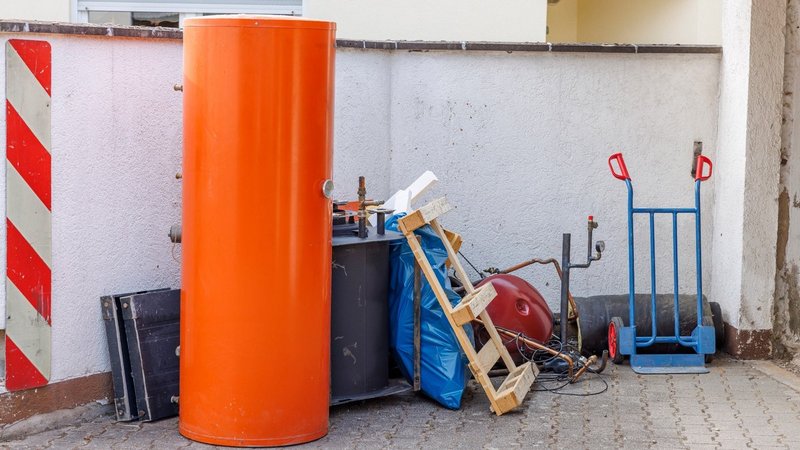 Ölheizung und Gasheizung umrüsten, alter Heizkessel