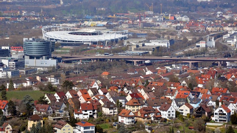 SKLK Kauf Süden allgemein, Blick auf Stuttgart mit Stadion