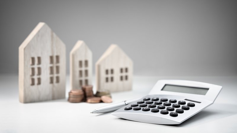 Die Bundesregierung nimmt Geld in die Hand um Kosten für Wohnen und Bauen zu senken. Foto: iStock.com / BrianAJackson