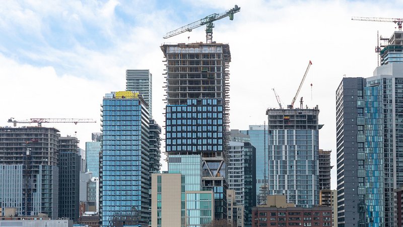 Freedom Cities, Wohntürme werden errichtet