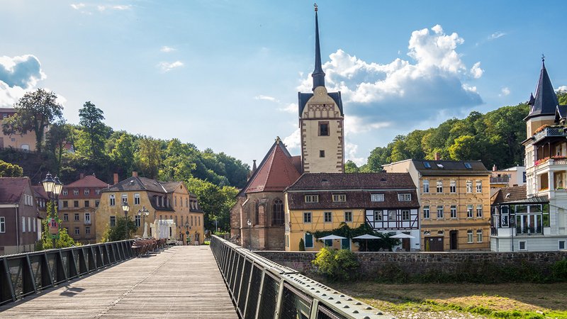 Die Untermhäuser Brücke führt in den Stadtkern. 