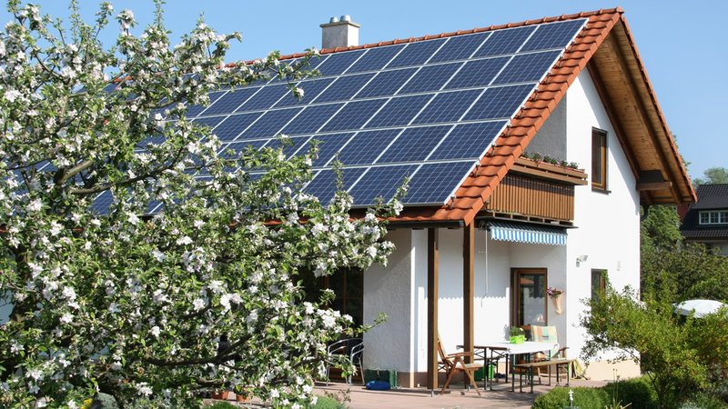 Einfamilienhaus mit Solardach