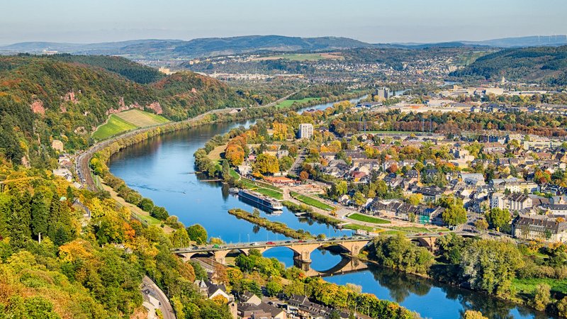 Hauskauf Umland Trier, die Mosel durch Trier